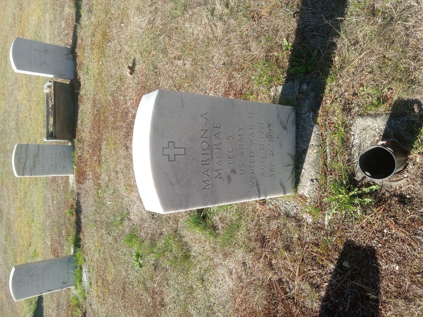 Marion A. MacRae's grave. Photo 1