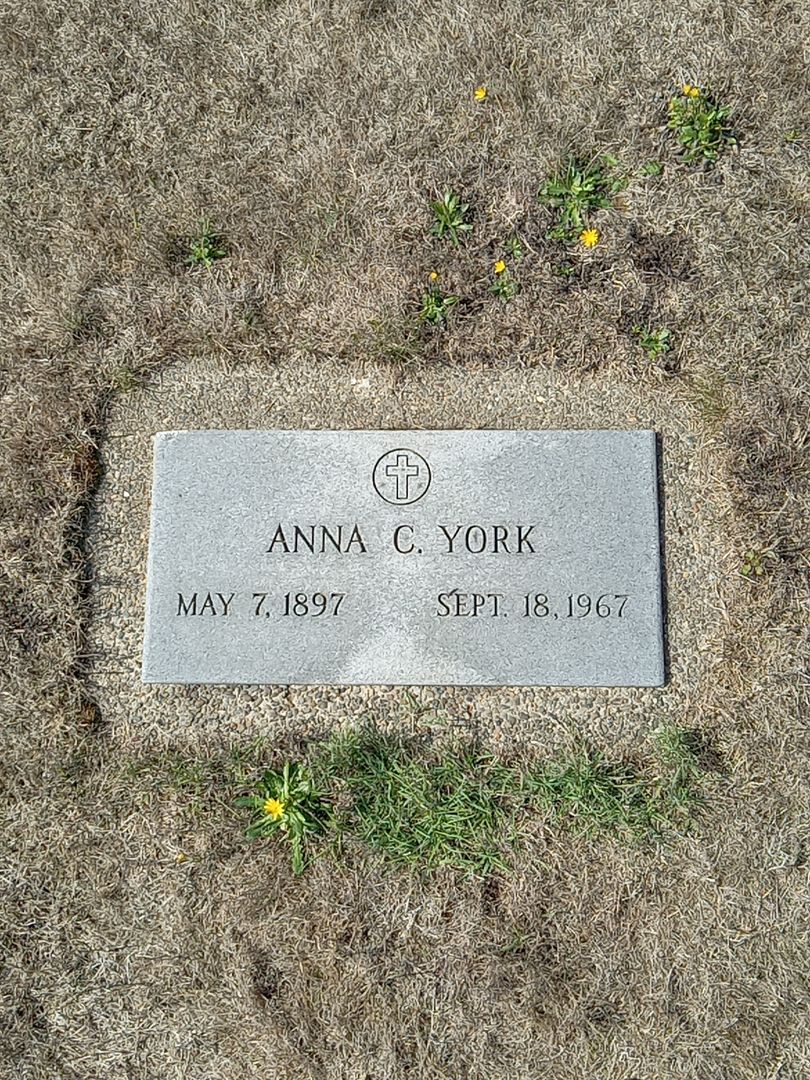 Anna Christine York's grave. Photo 1