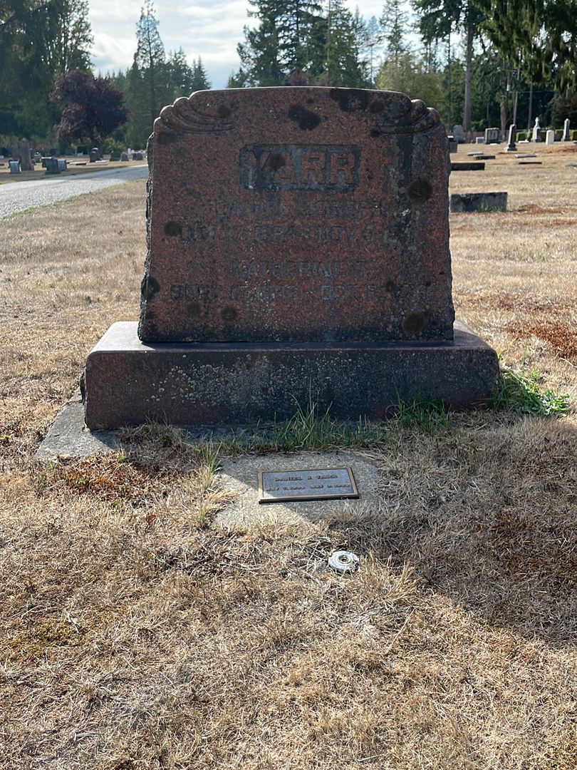 Katherine T. Yarr's grave. Photo 1