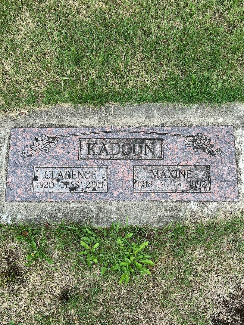Clarence Donald "Jess" Kadoun's grave. Photo 1
