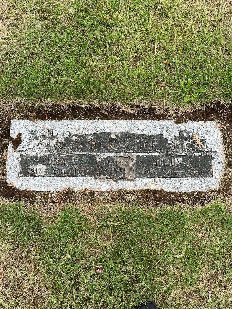 Dennis Duane Yenter's grave. Photo 1