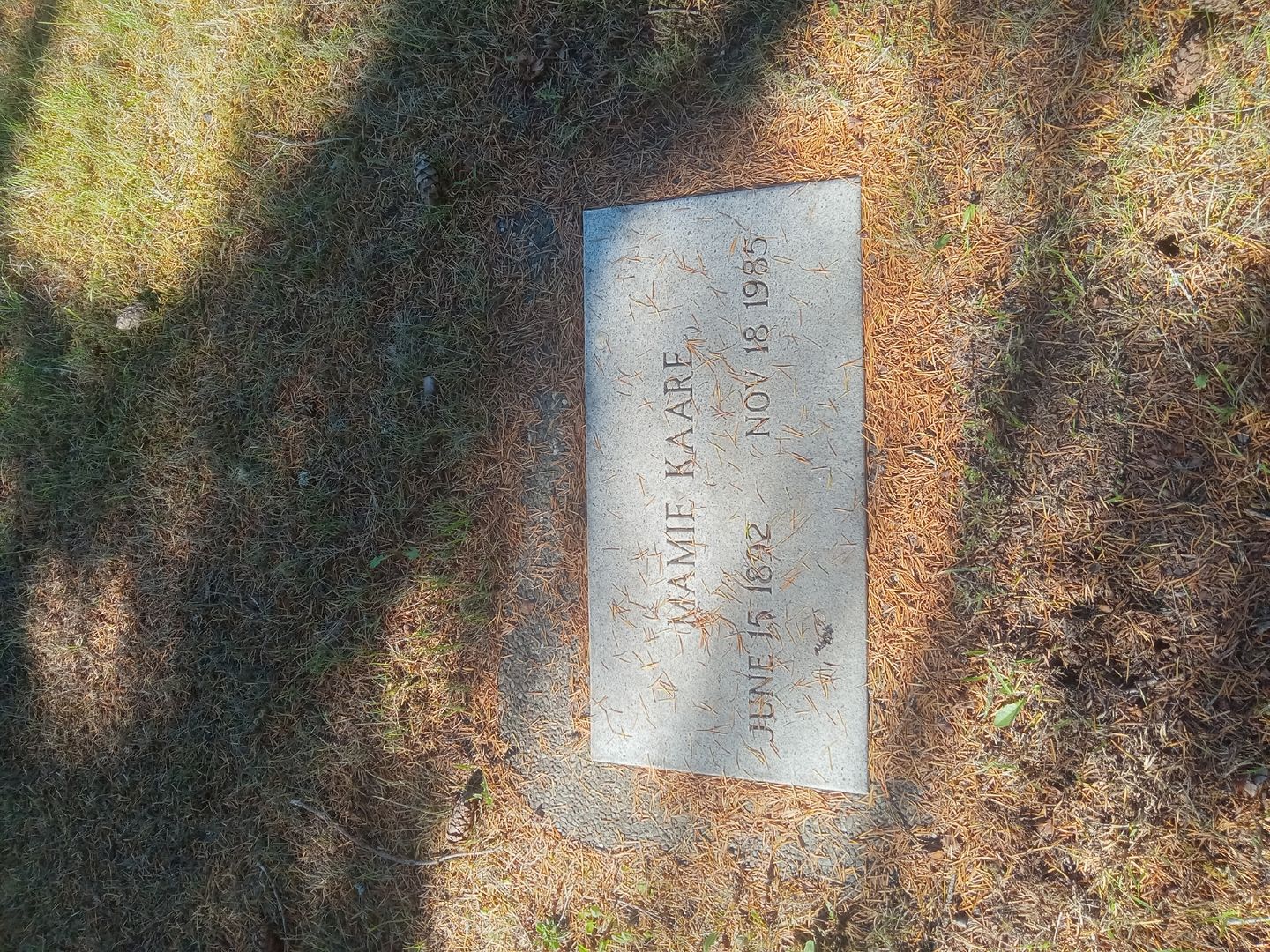 Mamie Patricia Kaare's grave. Photo 1